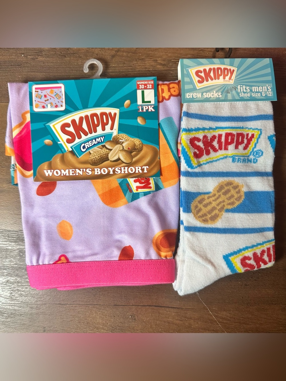 Skippy Women’s Boyshorts Sz Large (30-31) & 1 Pair Novelty Crew Socks